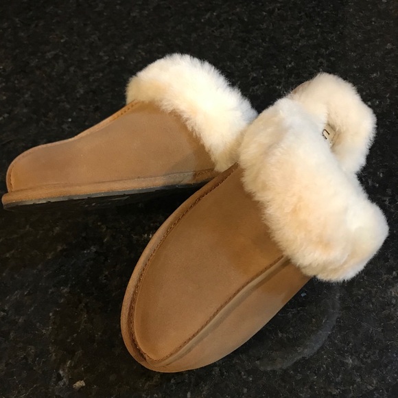 New UGG Scuffette II Suede Slippers, Slides, 7 - Picture 8 of 15